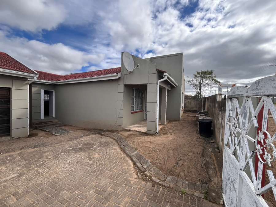 3 Bedroom Property for Sale in Mdantsane Nu 14 Eastern Cape